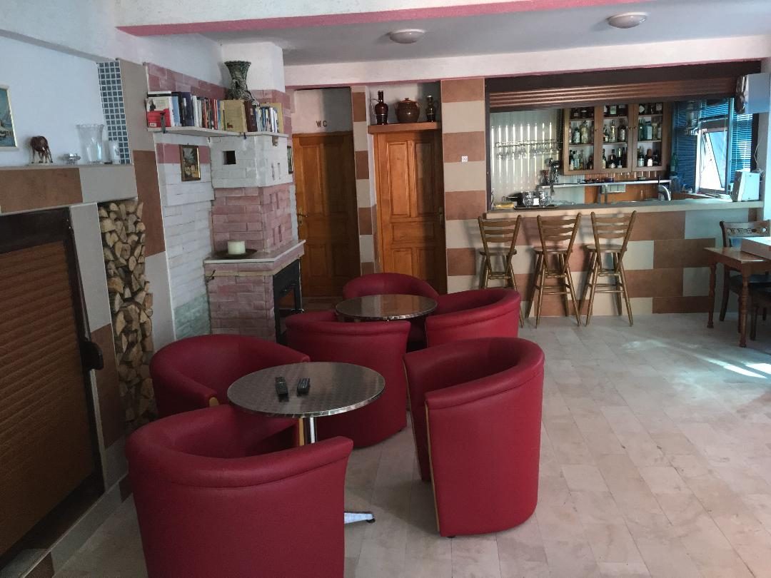 Terrasse der Bar in der 6. Etage