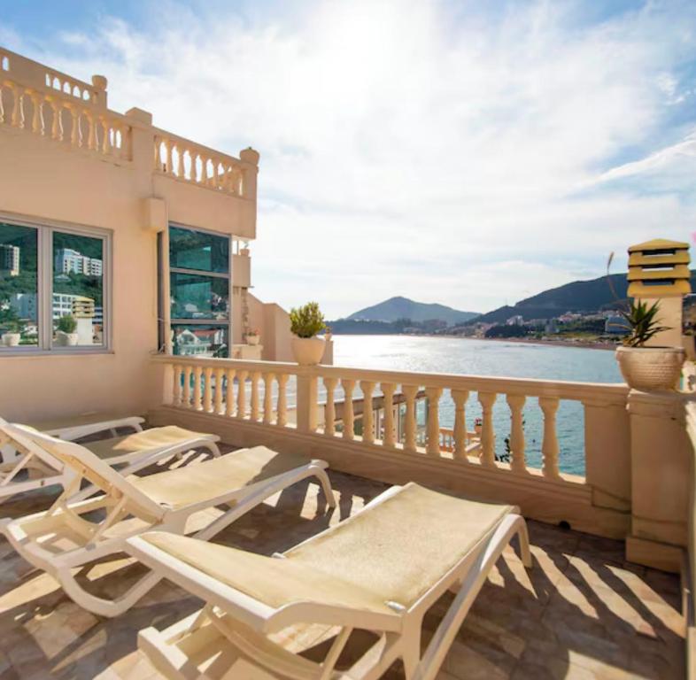 Terrasse mit Meerblick